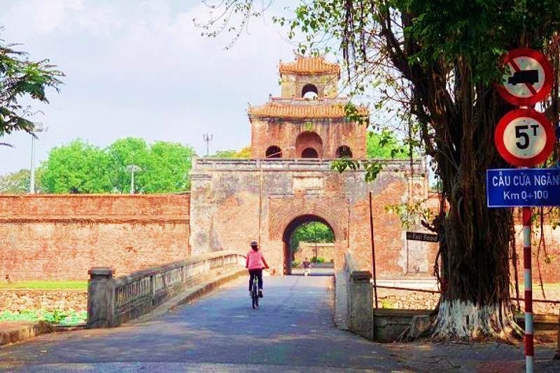 13 cửa ra vào Kinh Thành Huế